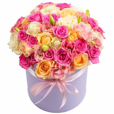 Букет в шляпной коробке «Весенний рассвет»