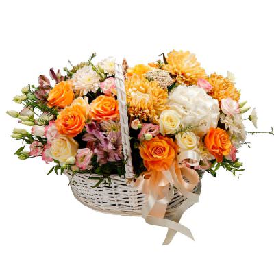 Цветочная композиция в корзине «Солнечное сияние»